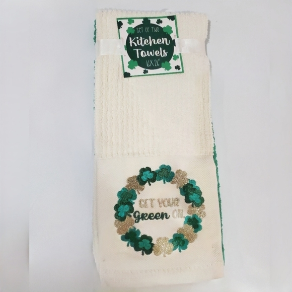 2pc Kitchen Towels St Patrick's Day Green Shamrock Wreath Embroidered New - Picture 2 of 3